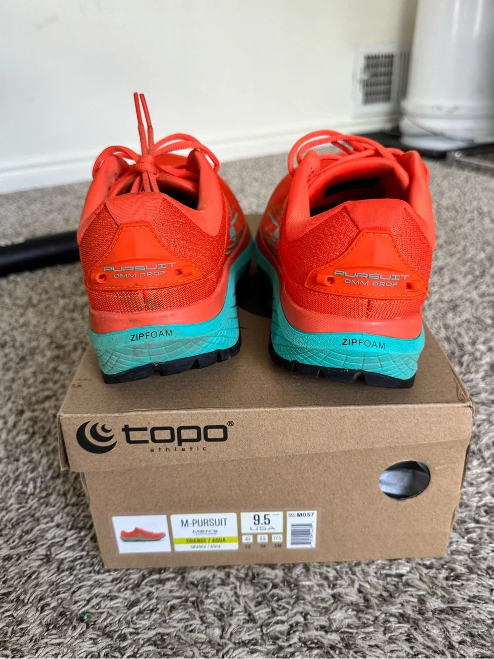 Topo Athletic Men’s 9.5 M-Pursuit Zero Drop Trail Running Shoes with <20 miles